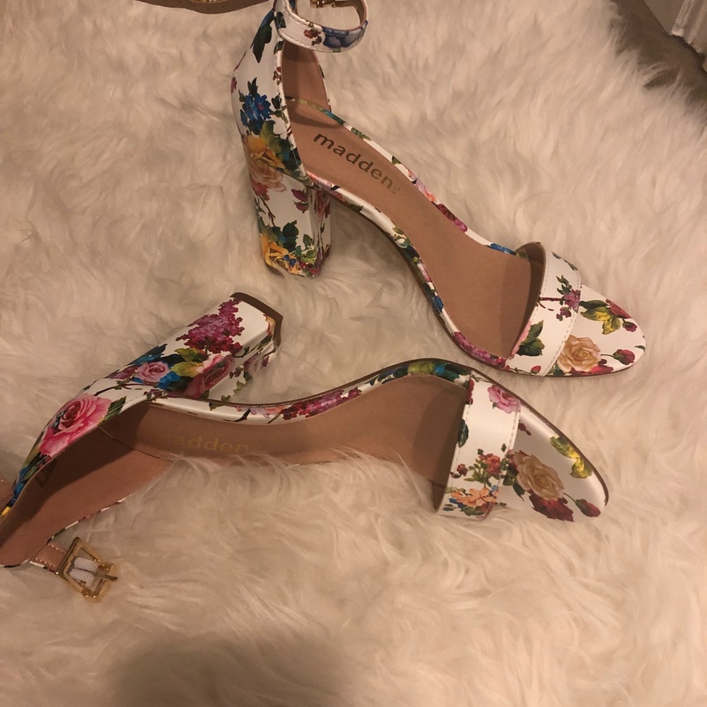NWOT MADDEN NYC BRIGID